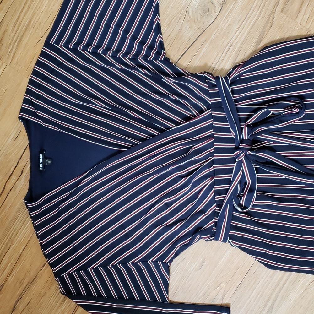 ♦️♦️ SOLD ♦️♦️Express Jumpsuit - Picture 2 of 13